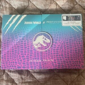 Profusion Cosmetics Eyeshadow Palette - Teal Purple Naturals New Untouched